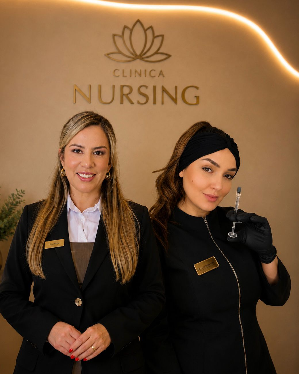 Profissionais da Clínica Nursing em ambiente sofisticado de atendimento